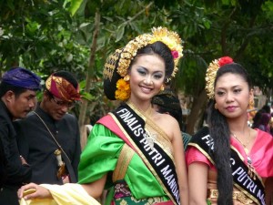 Lombok Nyale Parade